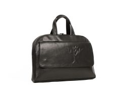 boutique cuir saguenay shopping leather artisan cuir saguenay artisan cuir québec boutique du cuir quebec création québécoise de sac à main handmade in quebec acheter cuir quebec buy quebec fabrication du cuir cuir définition leather high end fait à la main pièces uniques unique pieces conception cuir danielle tremblay